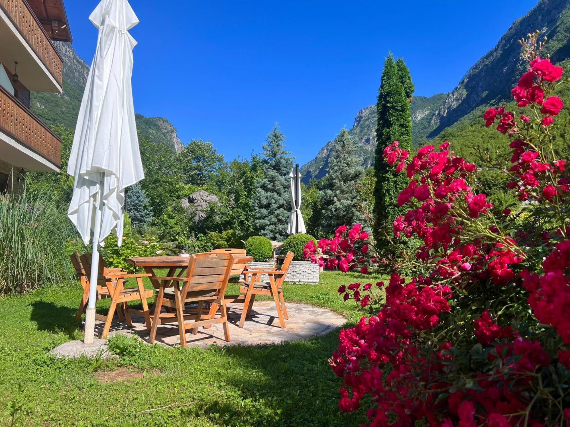 Vila Alexander B&B Valbone Exterior photo