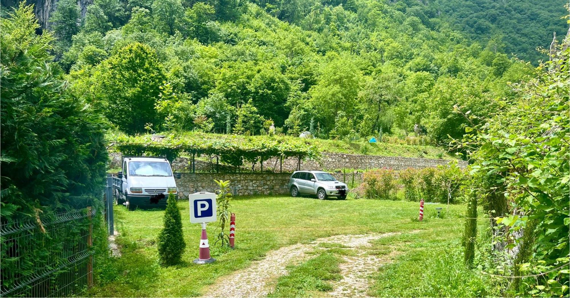 Vila Alexander B&B Valbone Exterior photo
